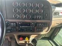 2022 Peterbilt 389