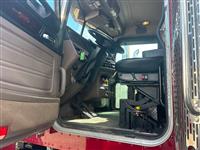 2022 Peterbilt 389