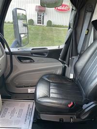 2022 Peterbilt 579