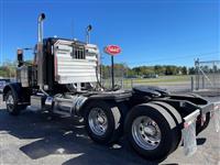 2022 Peterbilt 389