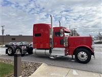 2023 Peterbilt 389