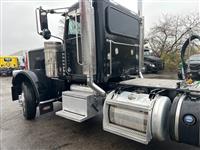 2021 Peterbilt 389