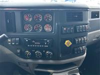 2025 Peterbilt 567