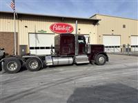 2022 Peterbilt 389