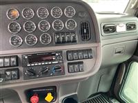 2023 Peterbilt 389