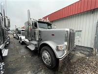 2023 Peterbilt 567