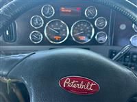 2022 Peterbilt 389