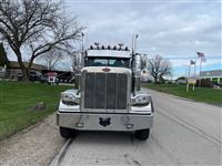 2023 Peterbilt 389