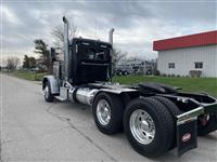 2023 Peterbilt 389