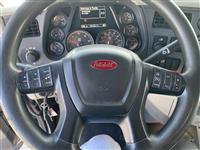 2021 Peterbilt 567
