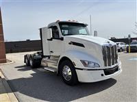 2027 Peterbilt 579