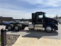 2027 Peterbilt 579