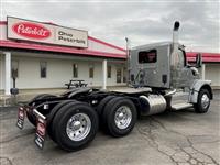 2027 Peterbilt 567