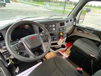 2027 Peterbilt 567