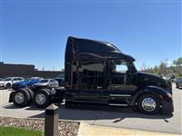 2027 Peterbilt 579