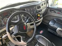 2022 Peterbilt 579