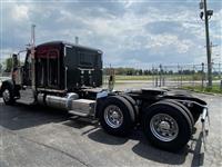 2027 Peterbilt 589