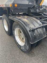 2025 Peterbilt 567