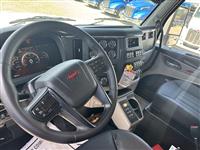 2027 Peterbilt 567