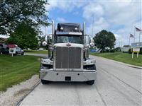 2022 Peterbilt 389