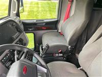 2022 Peterbilt 389
