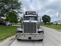 2022 Peterbilt 389