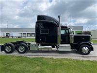 2022 Peterbilt 389