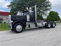 2023 Peterbilt 389