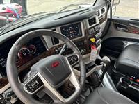2027 Peterbilt 589