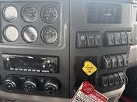 2027 Peterbilt 567