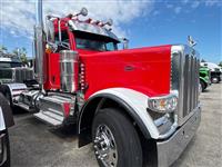 2023 Peterbilt 389