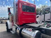 2023 Peterbilt 389