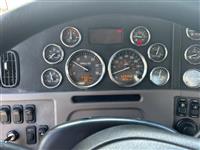 2020 Peterbilt 389