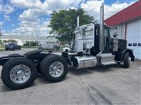 2020 Peterbilt 389