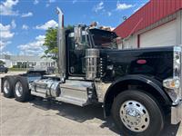 2022 Peterbilt 389