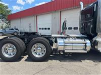 2022 Peterbilt 389