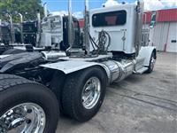 2020 Peterbilt 389