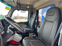 2027 Peterbilt 567