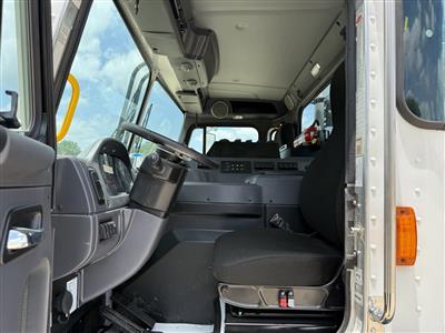 2026 Peterbilt 520