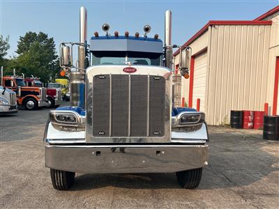 2024 Peterbilt 389