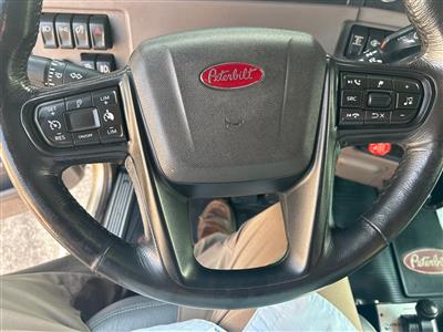 2024 Peterbilt 389