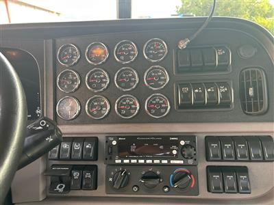 2024 Peterbilt 389