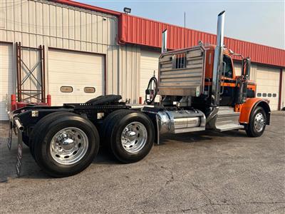 2025 Peterbilt 589