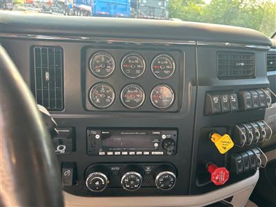 2025 Peterbilt 589