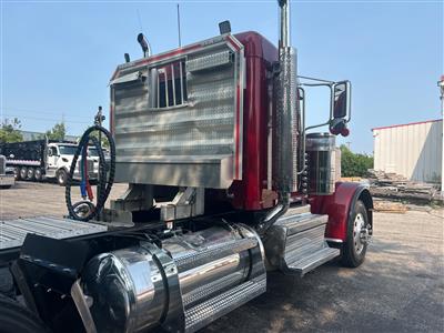 2024 Peterbilt 389