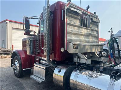2024 Peterbilt 389