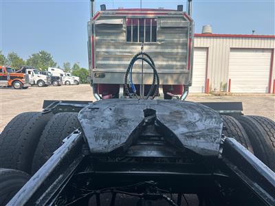 2024 Peterbilt 389