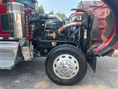 2024 Peterbilt 389