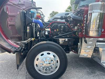 2024 Peterbilt 389