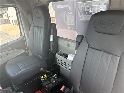 2027 Peterbilt 567